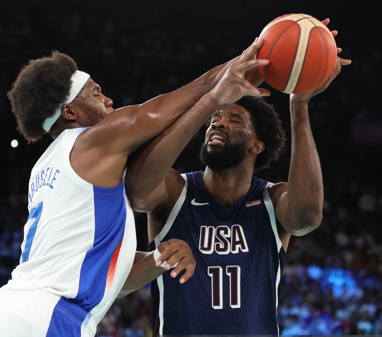 引人注目！国家队员们展现出色表现